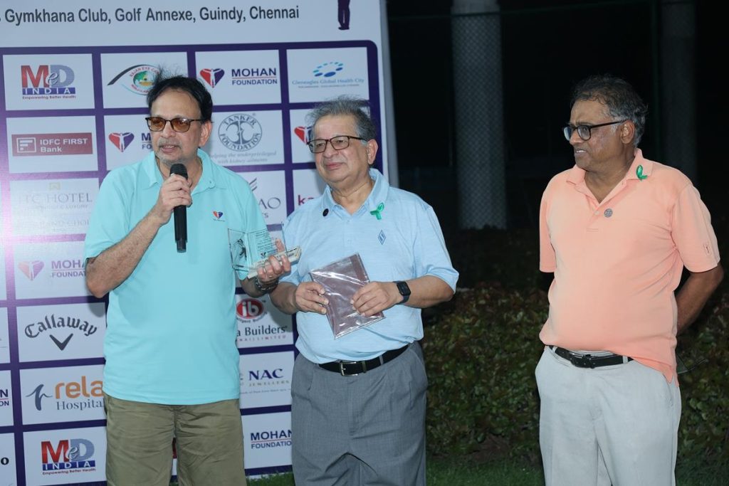 Dr Mohan Rajan & Mr Alok being felicated to the event